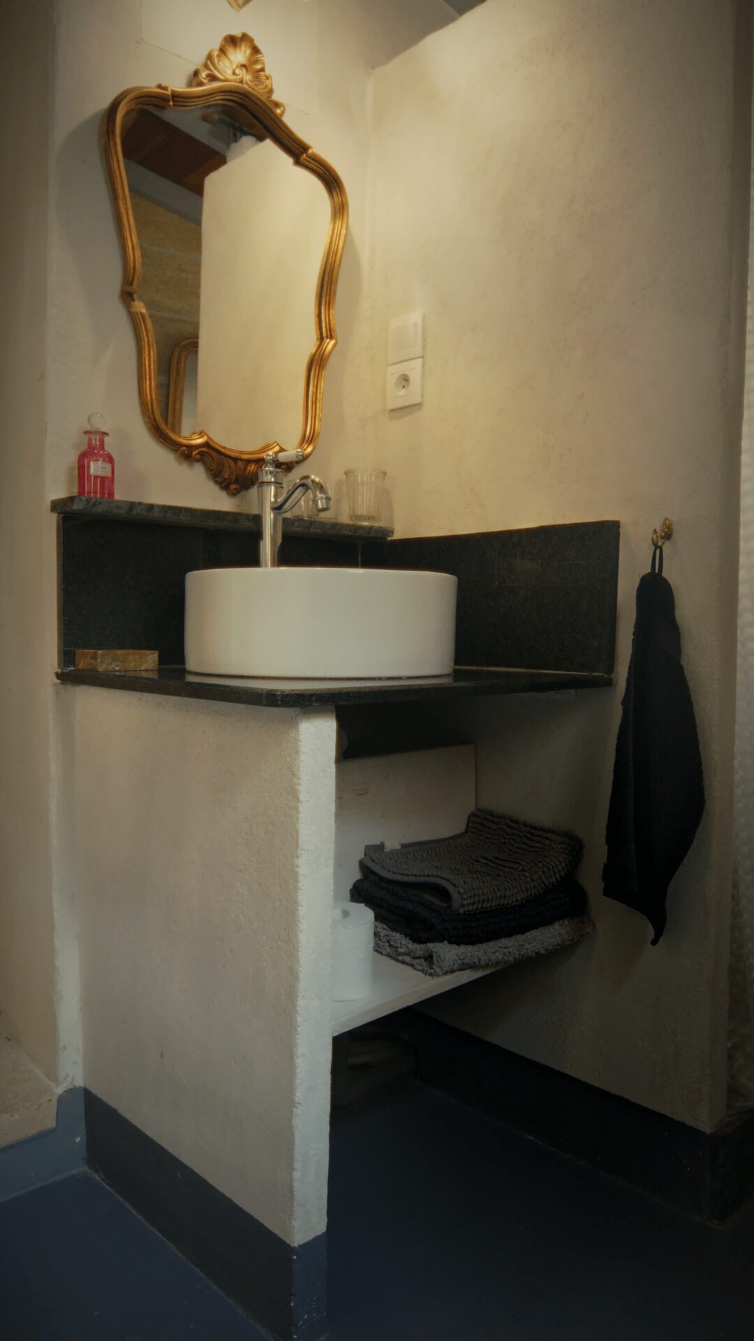 Salle d'eau privative de la Chambre Bleue